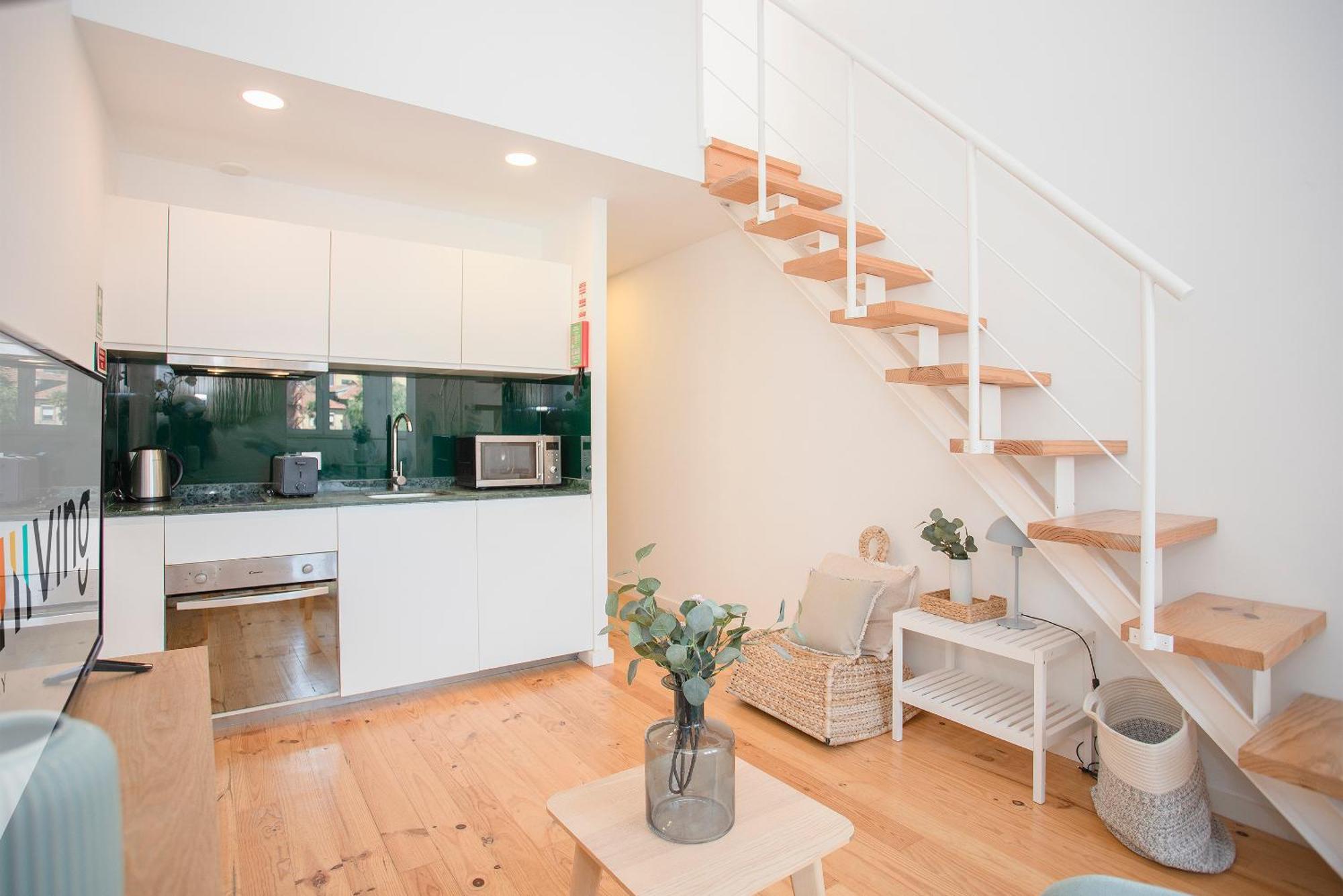 Apartment Liiiving In - Secret Grove Mezzanine